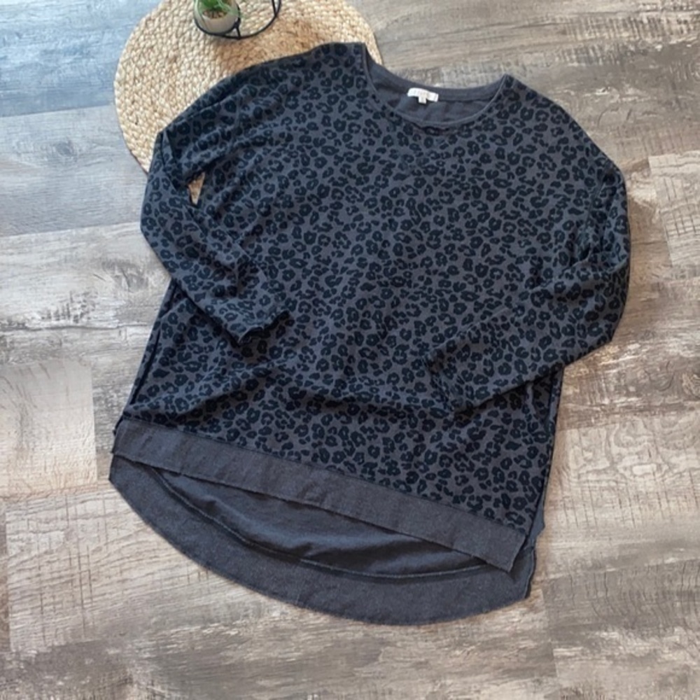 Z Supply oversized black crew neck sweatshirt size small like new